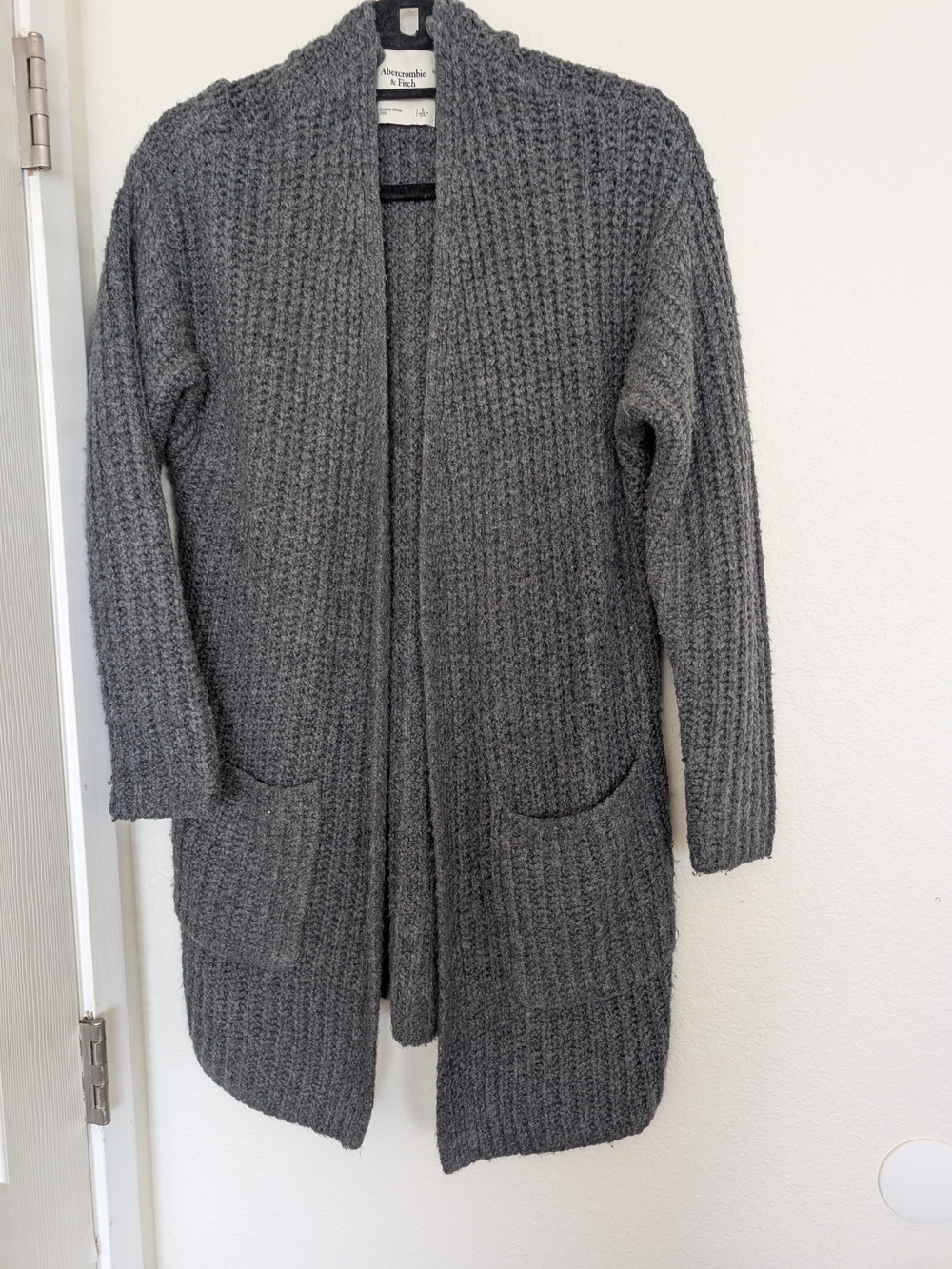 Abercrombie & Fitch Women's Gray Open-Front Chunky Knit Cardigan